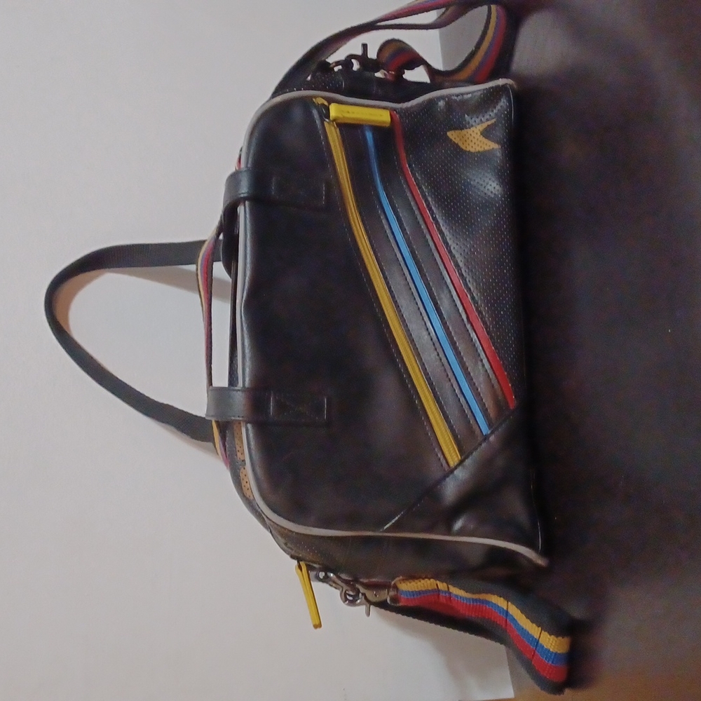 Vintage Star Trek black pocketbook with removable adjustable shoulder strap